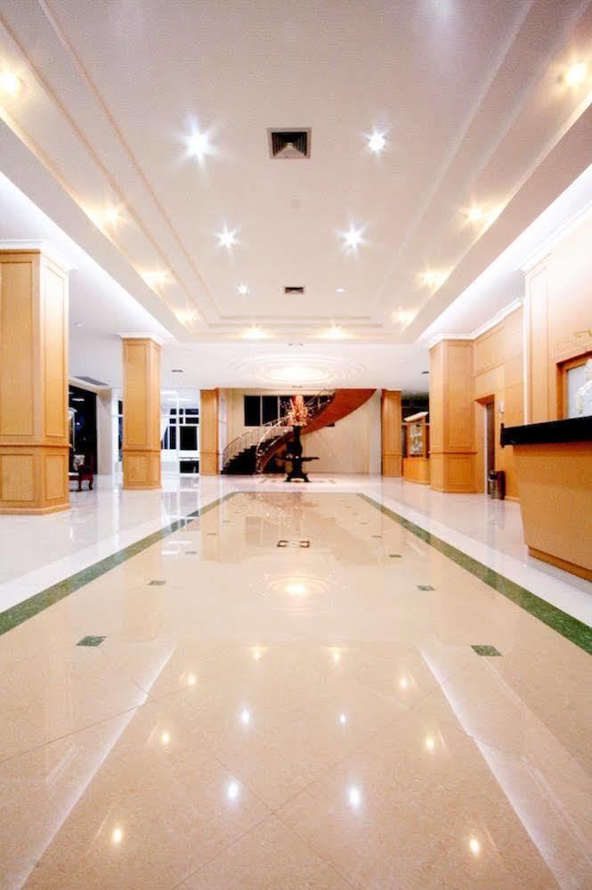 Morakot Twin Chumphon Hotel Eksteriør billede