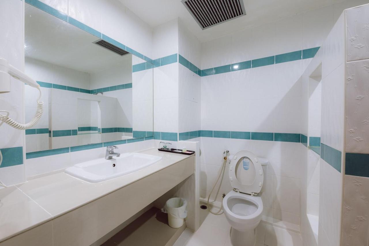 Morakot Twin Chumphon Hotel Eksteriør billede